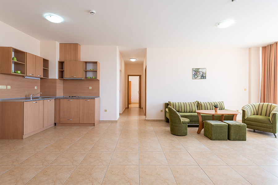 TRAKIA_PLAZZA_APARTMENTS_HOTEL_SUNNY_BEACH_BULGARIA_AIR_TOUR_TRAVEL 